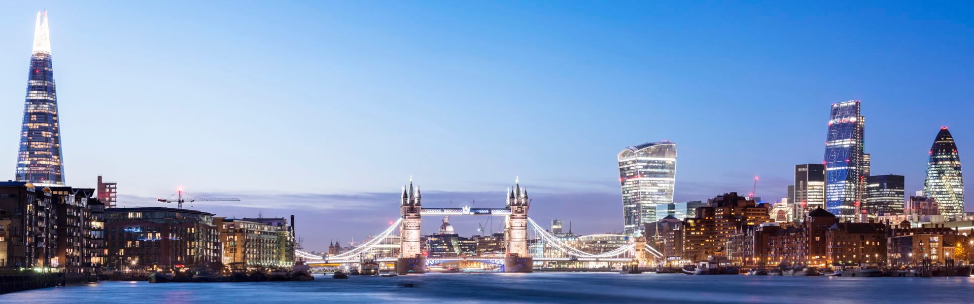 B London 190403
