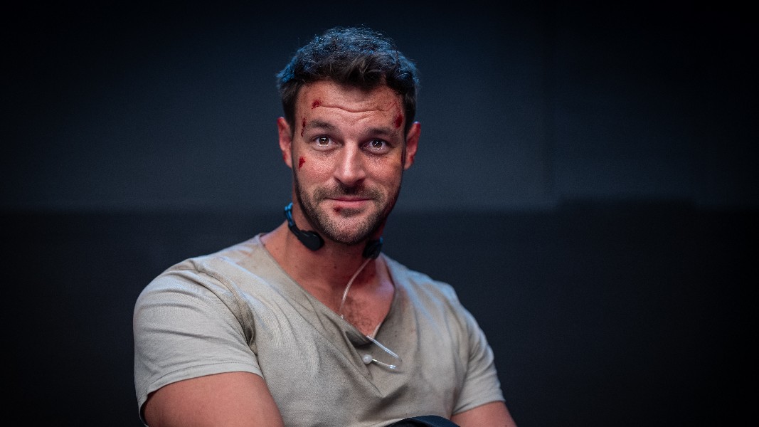 cropped_72dpi_1067x600_L1250315