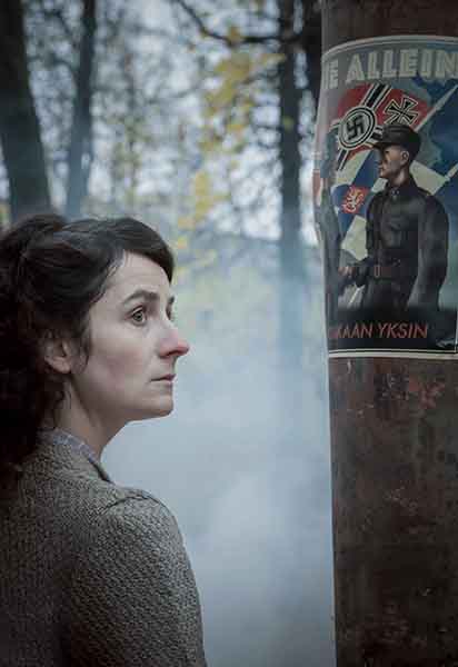 Nie Allein / Ei koskaan yksin / Photo by Cata Portin