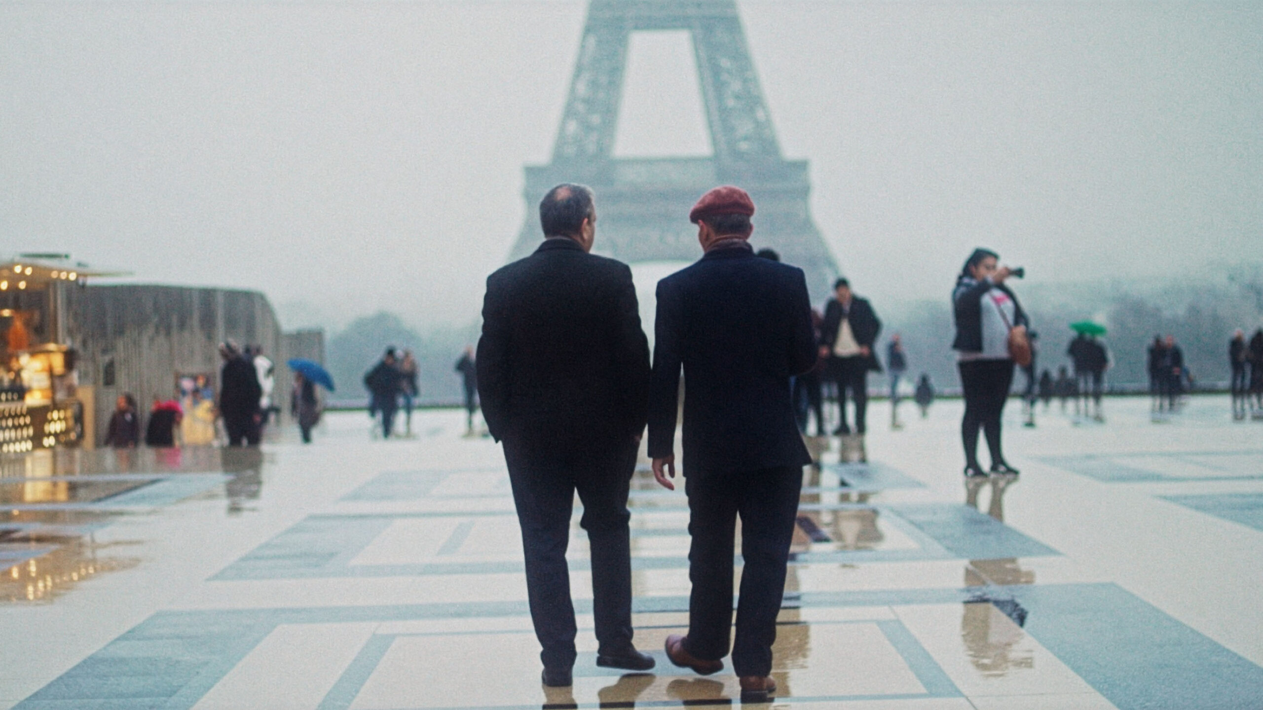 UntilWeTalk_Filmstill_RamiBassamParisWalk_1920x1080px_UCM.ONE